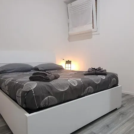 Casa Vacanze Bologna 아파트 볼로냐