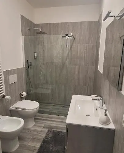 Casa Vacanze Bologna 아파트 볼로냐